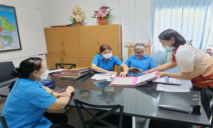 ออกตรวจติดตามและประเมินผลโครงการการใช้จ่ายเงินอุดหนุนของอบจ.ขอนแก่น กรณีให้การสนับสนุนหน่วยงานอื่น ประจำปีงบประมาณ พ.ศ. 2566 ณ ที่ว่าการอำเภอหนองสองห้อง