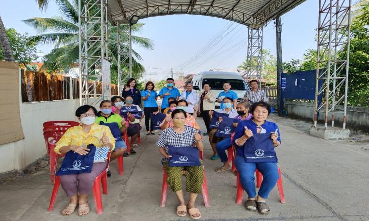 ออกตรวจติดตามและประเมินผลโครงการส่งเสริมอาชีพผู้สูงอายุ